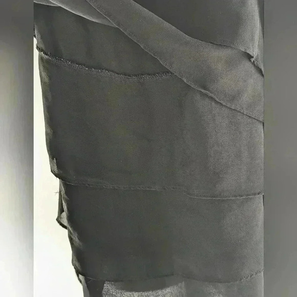 Twentyone Women's Small Tiered Layered Black Sleeveless Top - Picture 2 of 10